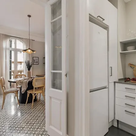 Maslak - 2 Bedrooms In Eixample Antiga Apartment *