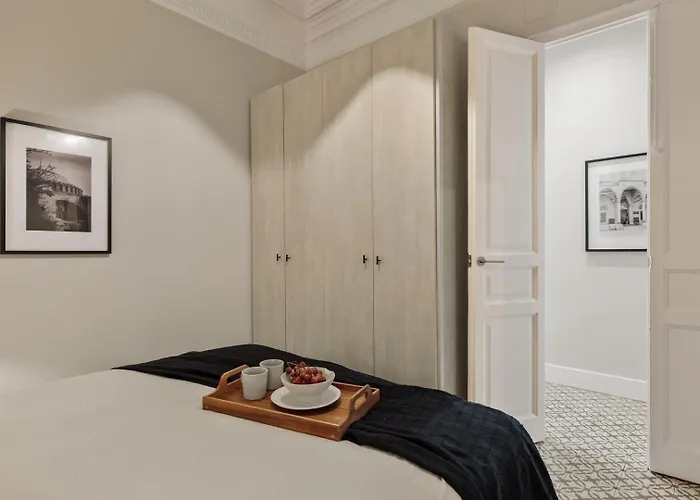 Maslak - 2 Bedrooms In Eixample Antiga Barcelona