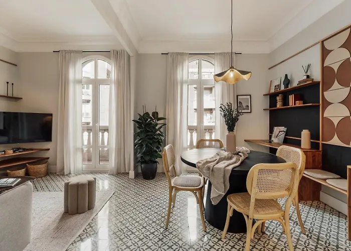 Maslak - 2 Bedrooms In Eixample Antiga